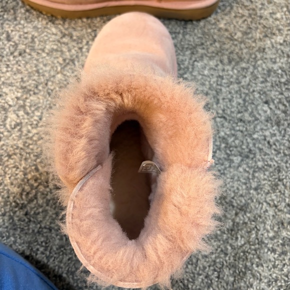 UGG Blush Shearling Boots - Picture 5 of 5